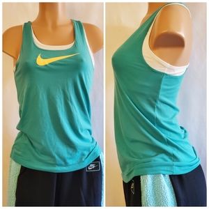 Nike Women's breathe Dri-Fit Tank Bra Size L